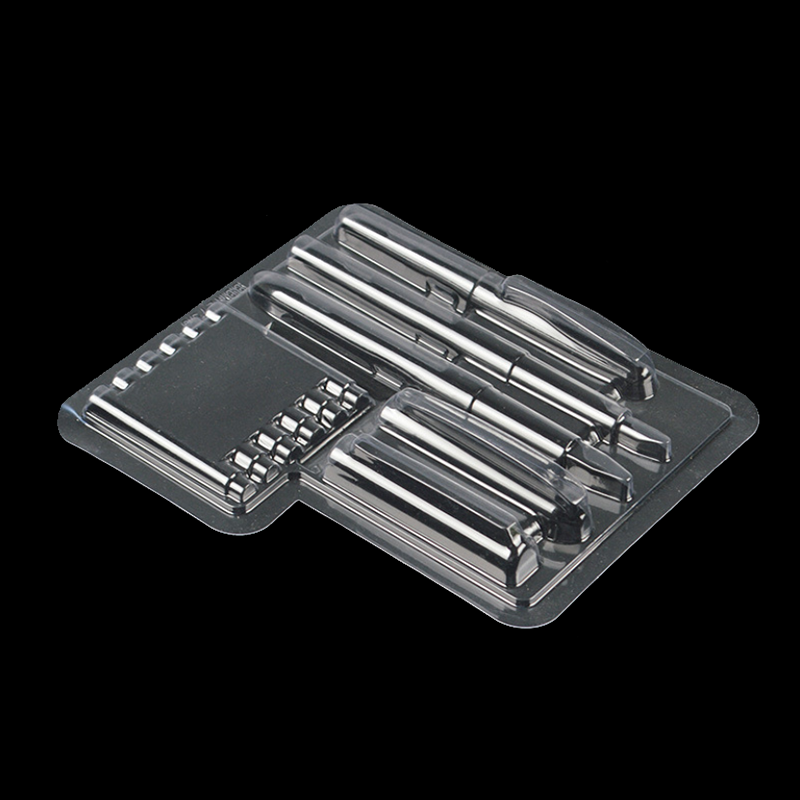 0.6mm厚的乳白色PVＣ托盘